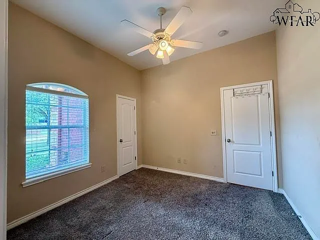 4929 Cypress Ave — Photo 36