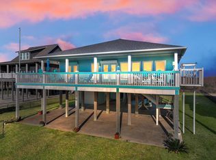 353 Atkinson St, Crystal Beach, TX 77650