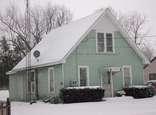 327 Wyoming Ave, Paw Paw, IL 61353