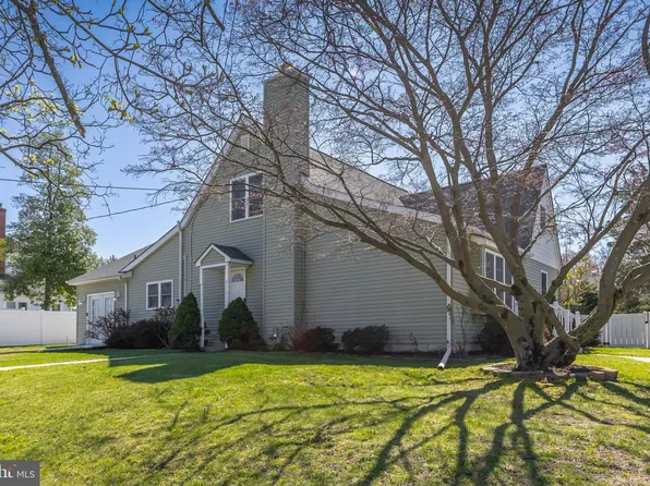 303 Main St, Mantua, NJ 08051