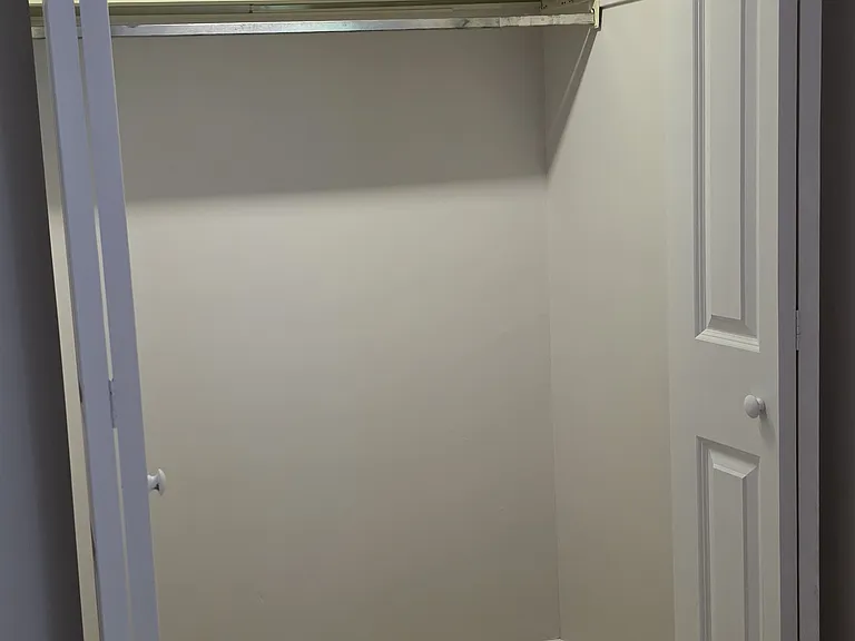 1721 Chesapeake Ln #1 — Photo 16