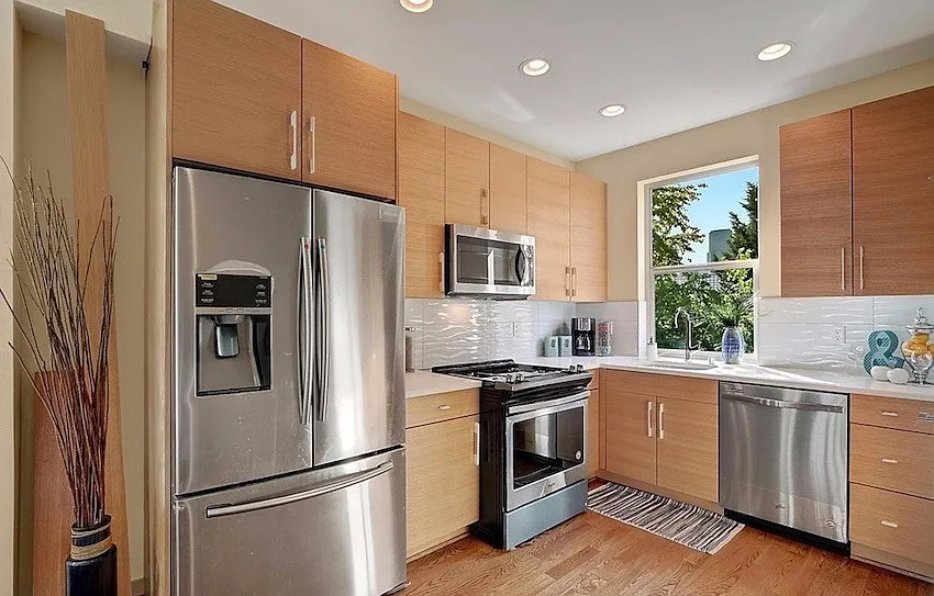 2 bed, 1366 sqft, $3,650 — Photo 4