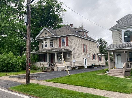2nd image of 229 East Ave