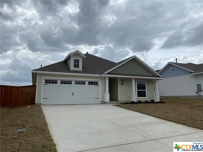 132 Lyndon Dr — Photo 4