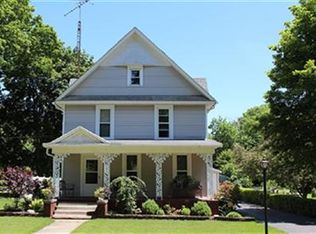 605 N 3rd St, Howe, IN 46746