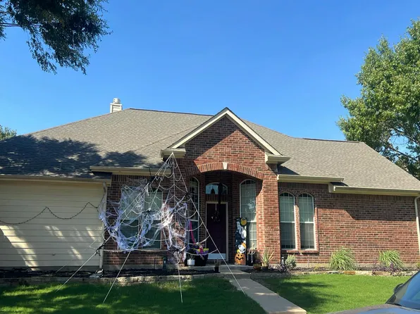 2501 Blossom Trl, Mansfield, TX 76063