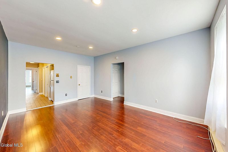 3rd image of 148 Lancaster Street #7