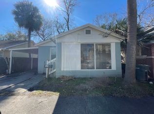 1131 E Waldburg St, Savannah, GA 31404