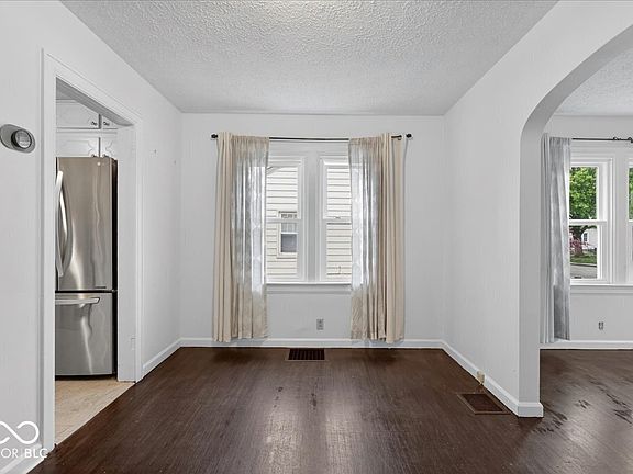 5th image of 1839 Ellen Dr