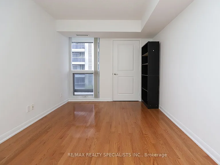 5791 Yonge St #706 — Photo 17