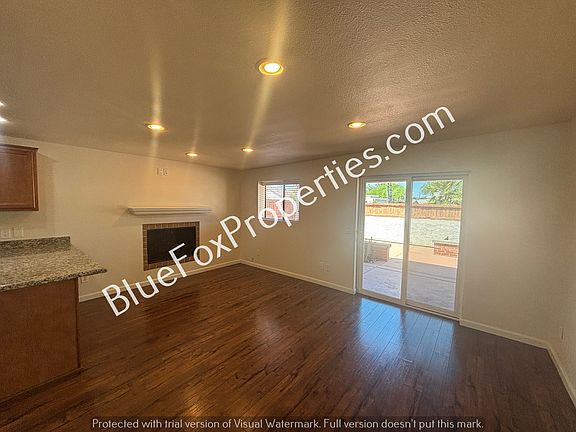 4th image of 2898 E Weymouth Cir