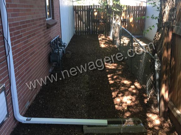 Private Side yard