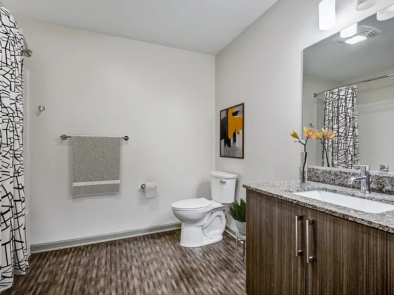 Greenwood Cove Apartment Homes — Photo 11