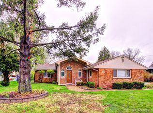 1620 Southlawn Pl, Aurora, IL 60506