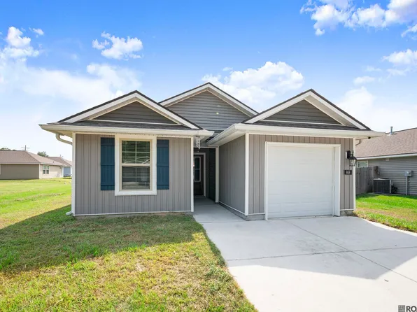 868 N 10th St, Pt Allen, LA 70764