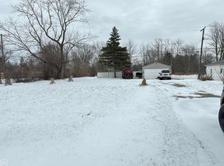 1960 Harvey Rd, Kimball, MI 48074