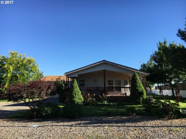 320 Nesbitt St, Goldendale, WA 98620