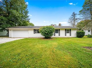 6879 Arlene Dr, Conneaut, OH 44030