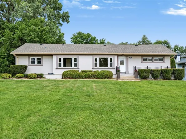 7154 Fair Elms Ave, Burr Ridge, IL 60527