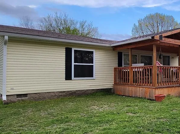 314 C St, Le Roy, KS 66857