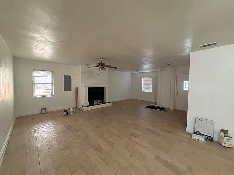 4106 Timberline Dr — Photo 3