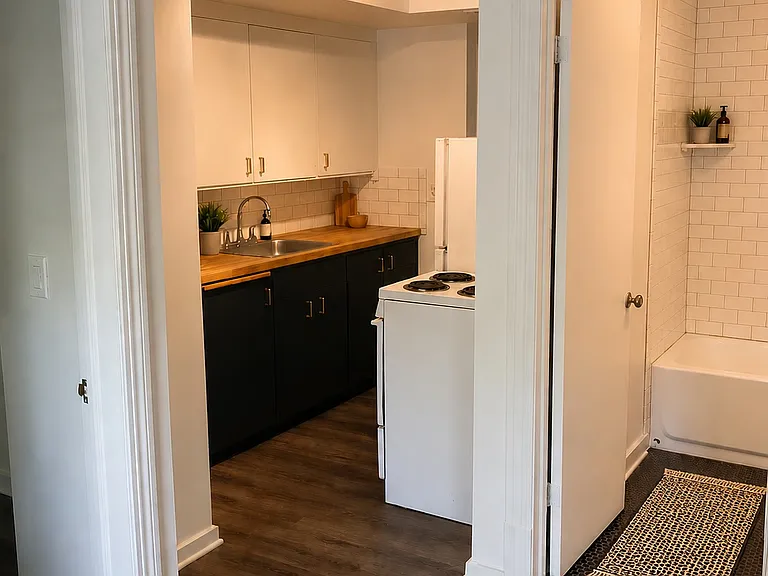 1627 W 9th Ave #C — Photo 3