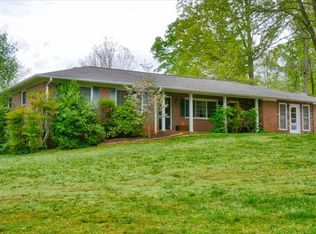 1098 Dean Gap Rd, Blairsville, GA 30512