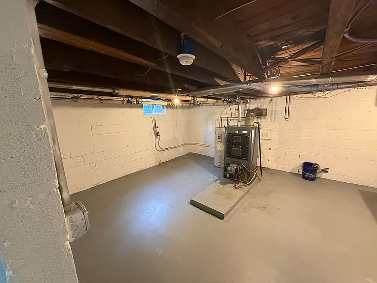 616 W Foster Ave — Photo 22