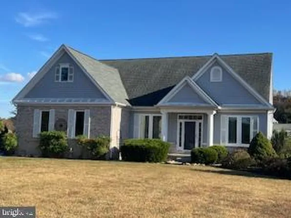 22529 Lakeshore Dr, Georgetown, DE 19947