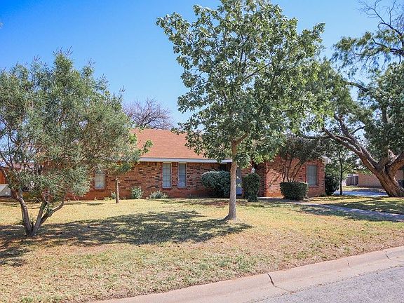 2nd image of 2902 Canyon Creek Dr