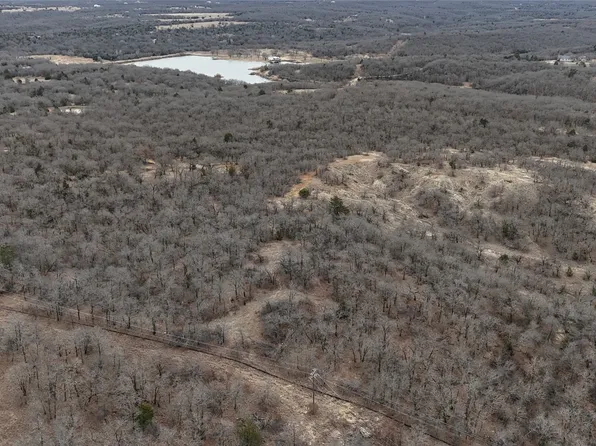 580 September St, Bowie, TX 76230