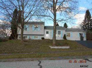 6 Dutton Ct, York, PA 17402