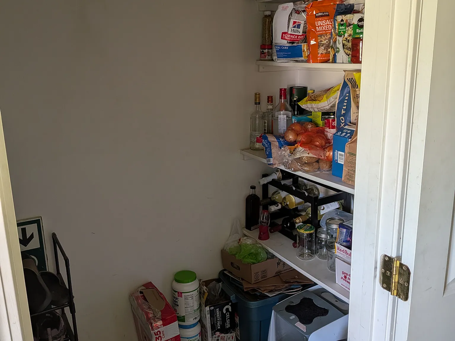 2 bed, 1100 sqft, $1,700 — Photo 3