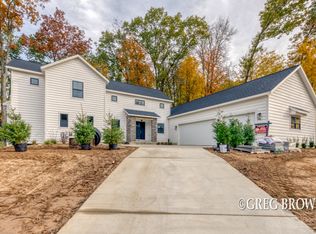7501 Tannon Trl, Alto, MI 49302