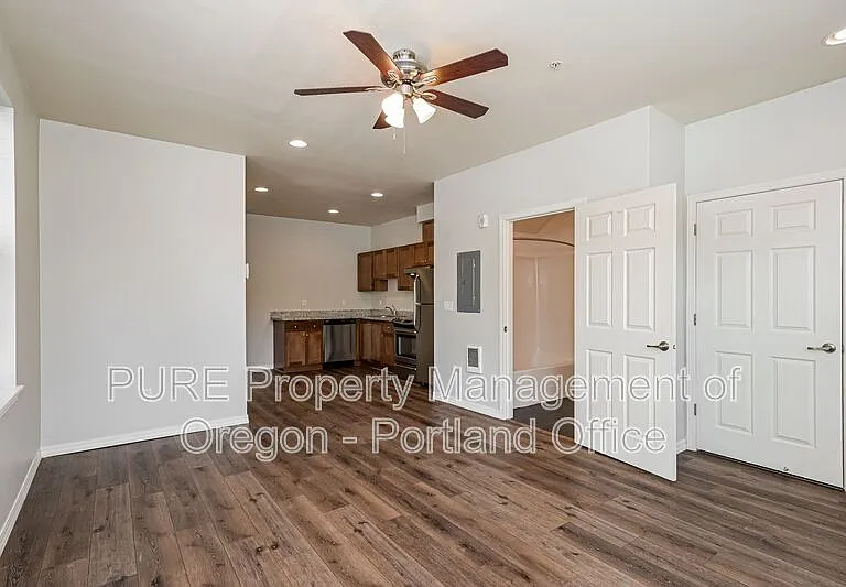 5490 SE Milwaukie Ave #101 — Photo 10