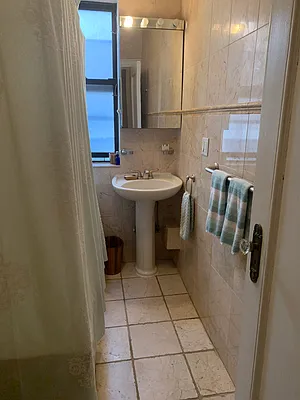 Rented by Edel Family Management | media 16