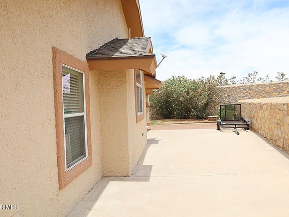3rd image of 12233 Chato Villa Dr
