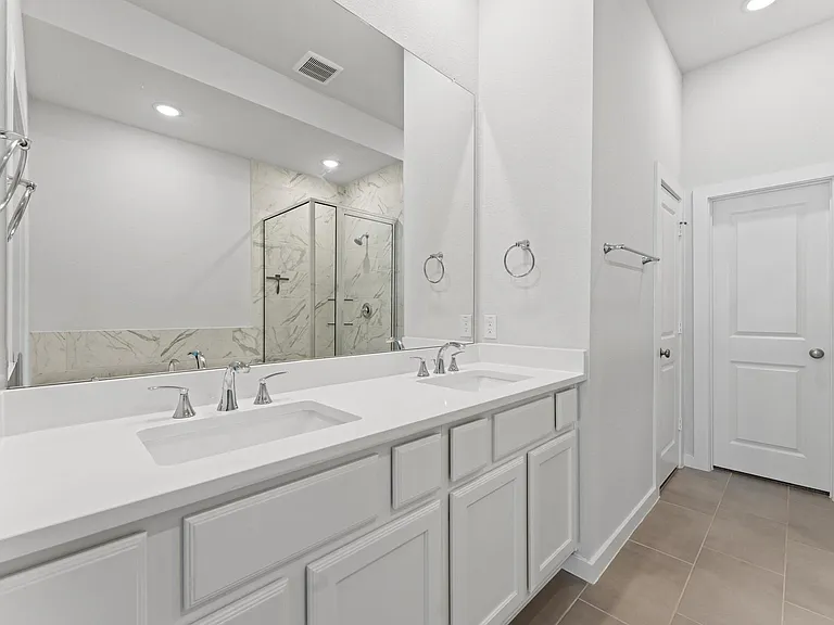 16514 Lake Austin St — Photo 20