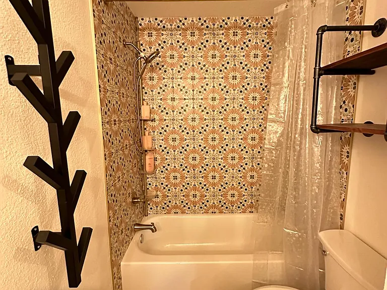 685 N Ashurst Ct #213 — Photo 28