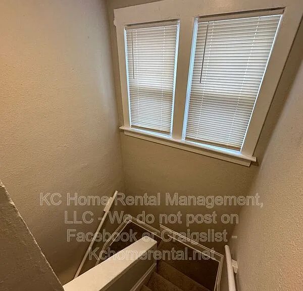 3016 E 32nd St — Photo 48