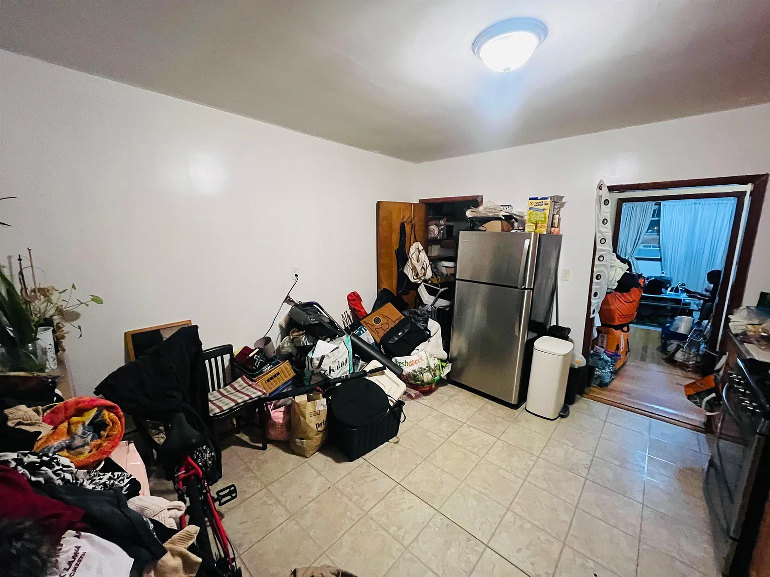 2 bed, 1.0 bath, 1000 sqft, $2,500 — Photo 3
