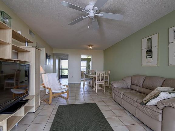 5th image of 1328 Pasadena Ave S APT 404