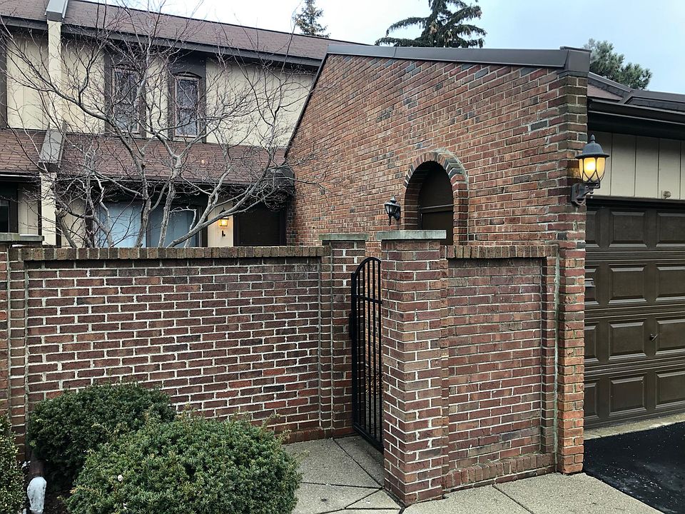 1st image of 1129 Kirts Blvd Unit E