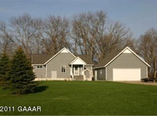 5771 Green Meadow Rd, Alexandria, MN 56308