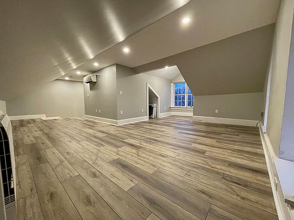 2nd image of 257 Church St #6