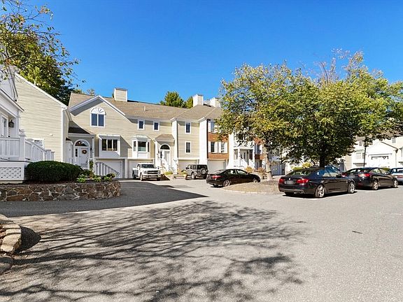 3rd image of 15 Abington Rd #15
