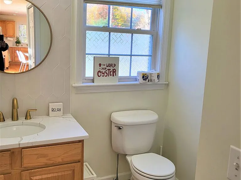21 Hines Rd — Photo 10