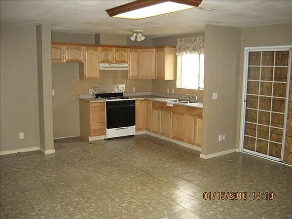 3rd image of 929 Silvano St