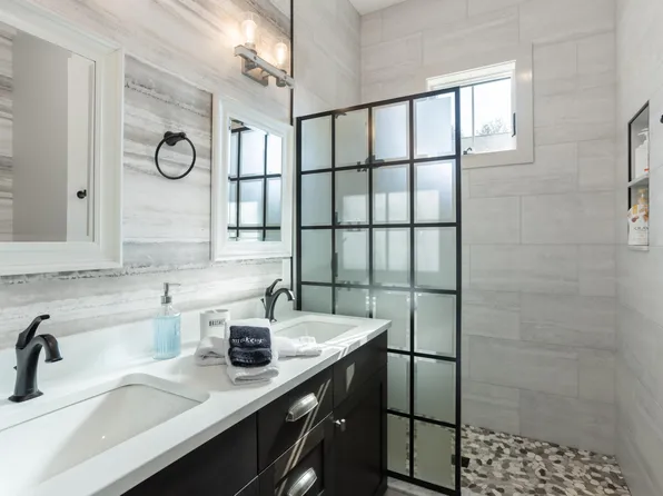 5 Atlantis Lane, York, ME 03909