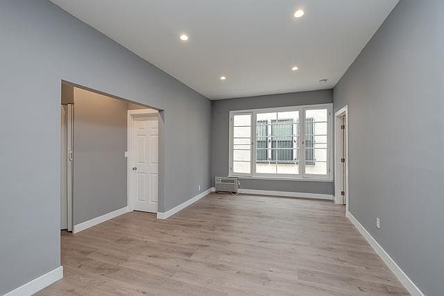 1st image of 7229 Willoughby Ave #102
